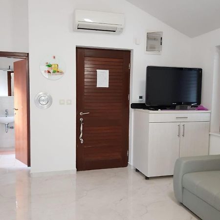 Apartamento Relax Zone III Malinska Exterior foto
