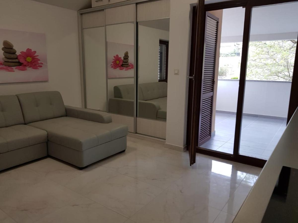 Apartamento Relax Zone III Malinska Exterior foto