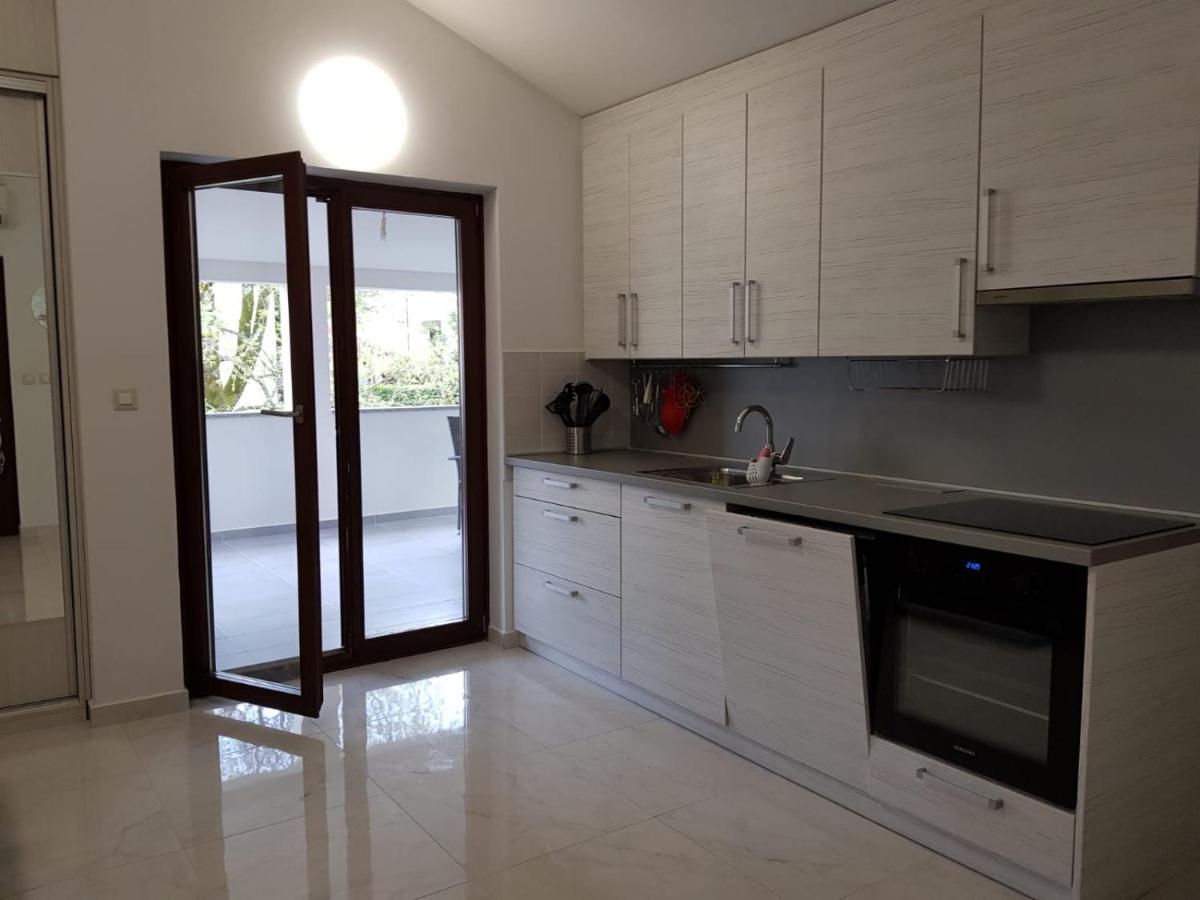 Apartamento Relax Zone III Malinska Exterior foto