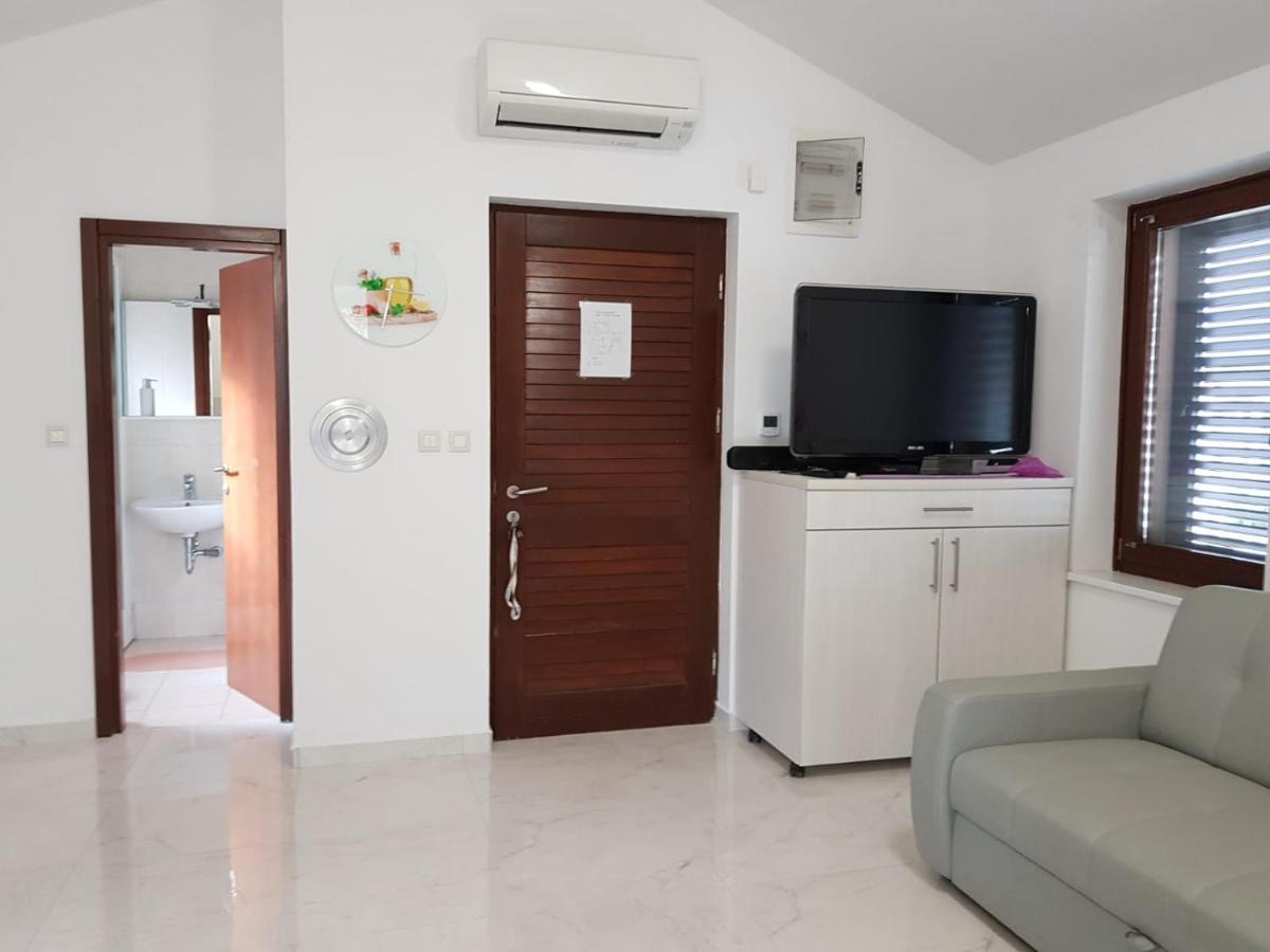 Apartamento Relax Zone III Malinska Exterior foto